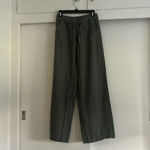 Splendid linen cargo green wide leg pants